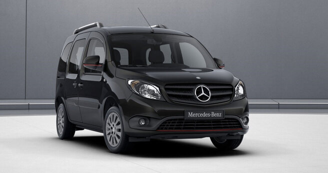 Естественно, в OM 608 используются передовые технологии очистки выхлопа: рециркуляция отработанных газов с двумя контурами (высокого давления и низкого, с охлаждением), нейтрализатор оксидов азота SCR с дозатором жидкости AdBlue, окислительный нейтрализатор и сажевый фильтр.