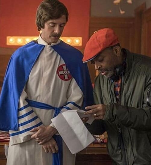  Тофер Грейс в роли Дэвида Дюка (фильм «Чёрный Клановец», реж. Спайк Ли)