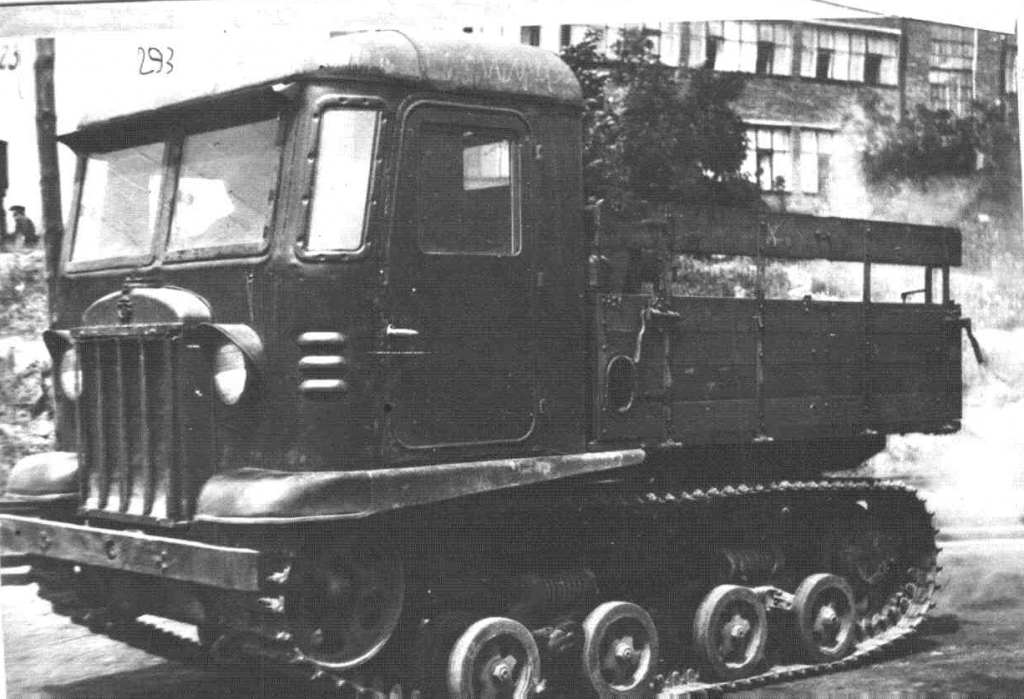 Артиллерийский тягач «Комсомолец». На эти машины устанавливались знаменитые «Катюши». На заводе их было выпущено около 9 тысяч единиц (фото Ростех)