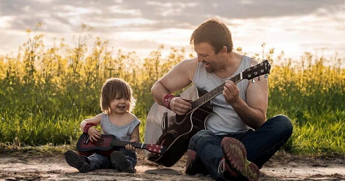 При подаче судебного заявления, разводящиеся стороны должны быть  тщательно и заранее подготовлены к бракоразводному процессу.  Обязательным и одним из главных моментов является выработка стратегии  поведения на заседании.