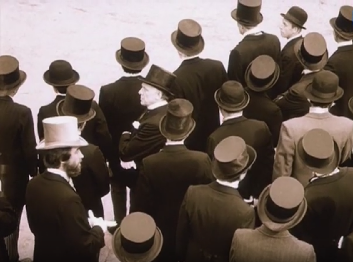 кадр из фильма "Странная история доктора Джекила и мистера Хайда" (1985)