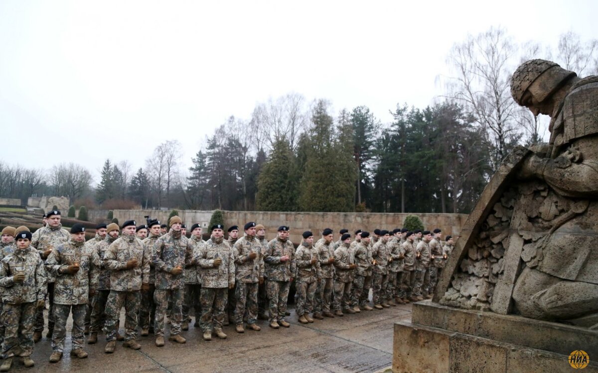 F Base на Латышских Стрелков 19