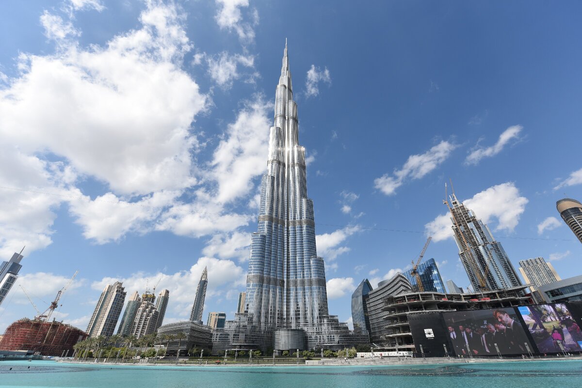 Бурдж-Хали́фа. Фото принадлежит автору блога Voyage sacvoyage . копирование, и использование другими лицами запрещено. 