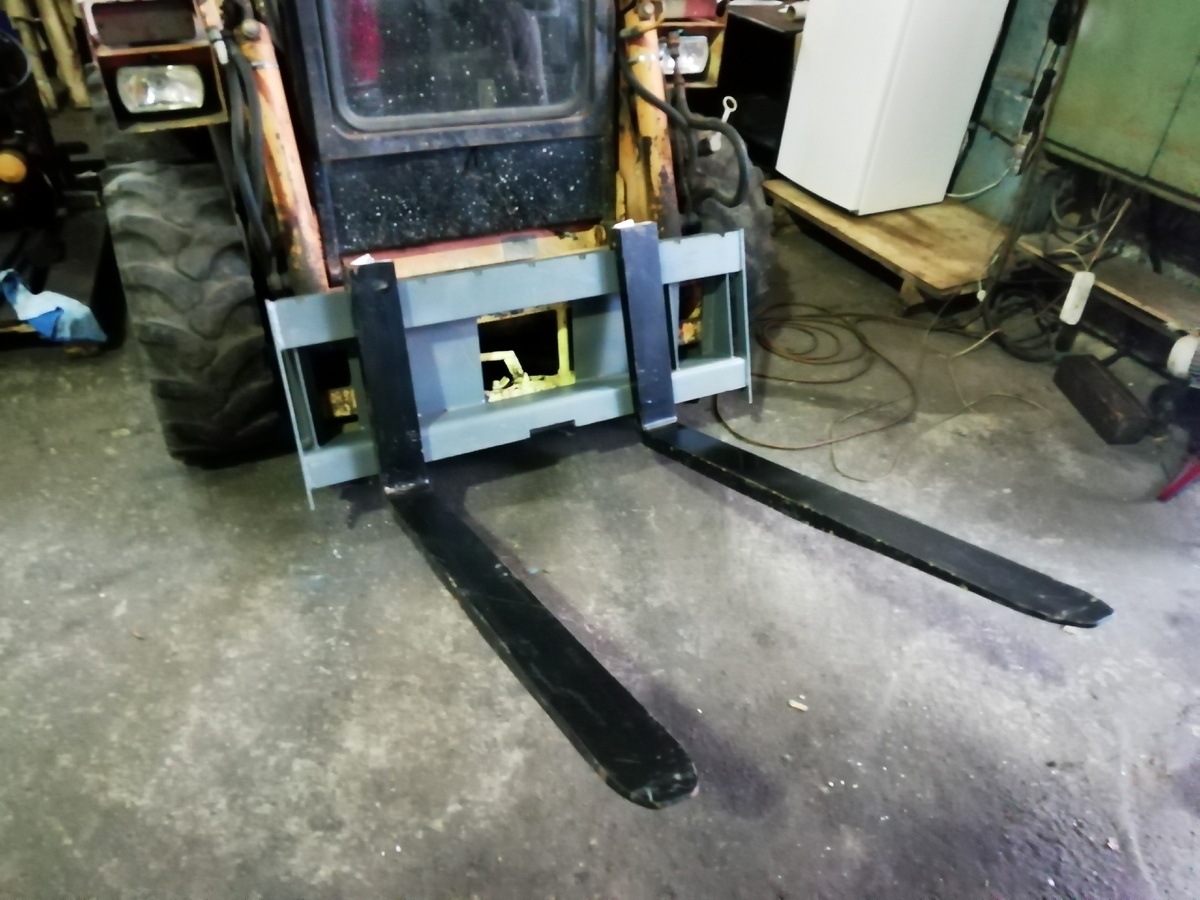 Вилы паллетные производства "Курган-Сервис"