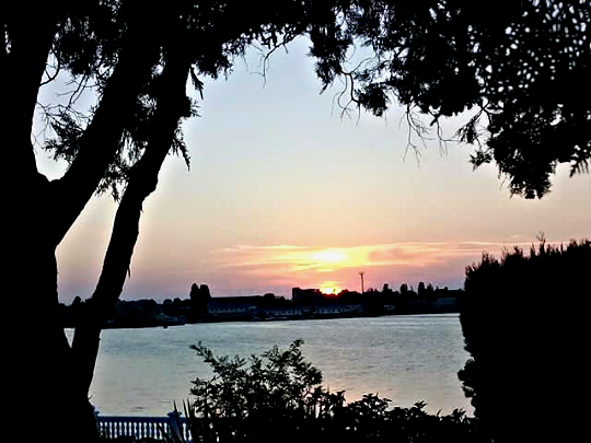 Закат в Черноморском