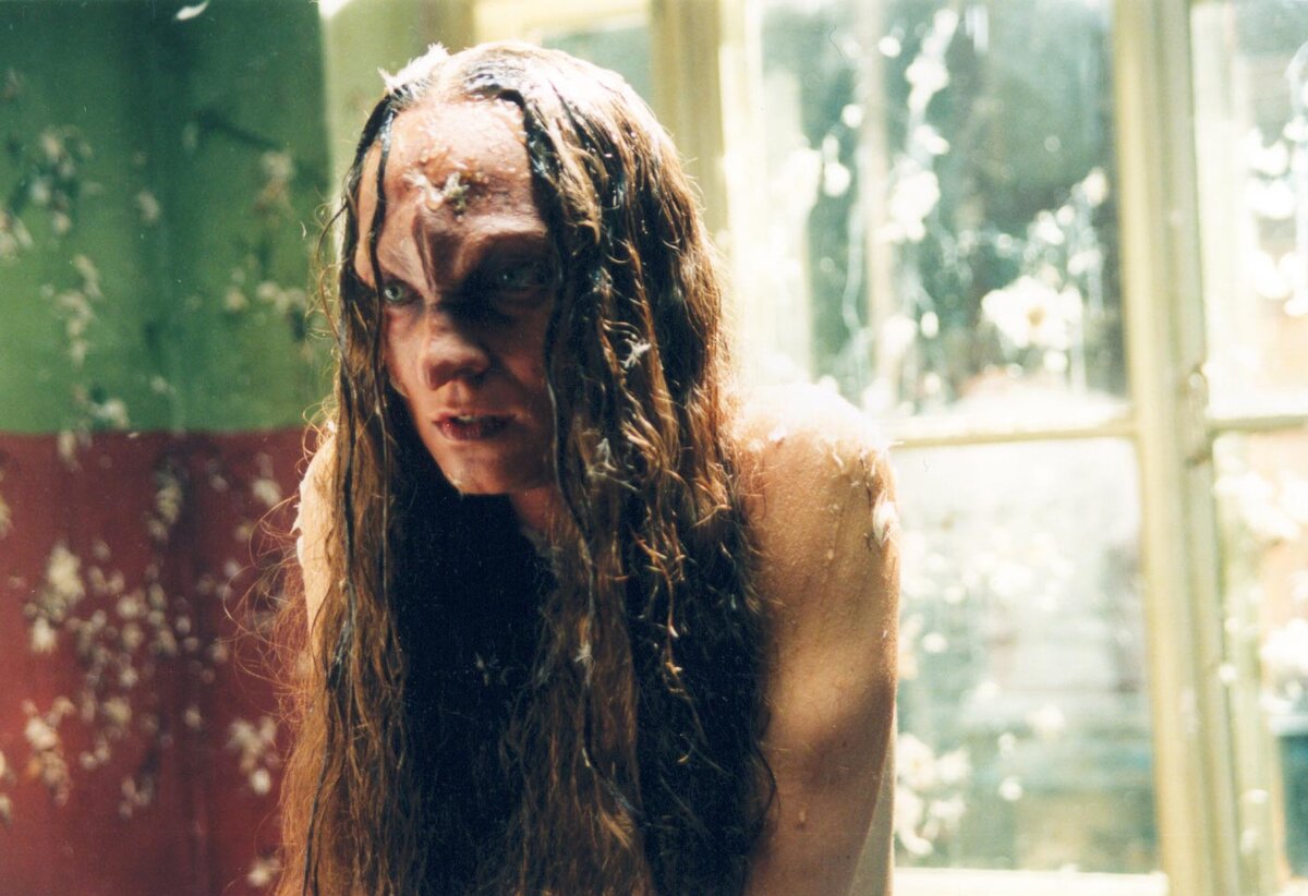 несмотря на сумбур - фильм выглядит стильно и атмосферно, и немалую роль в нём играют грамотно вставленные эффекты