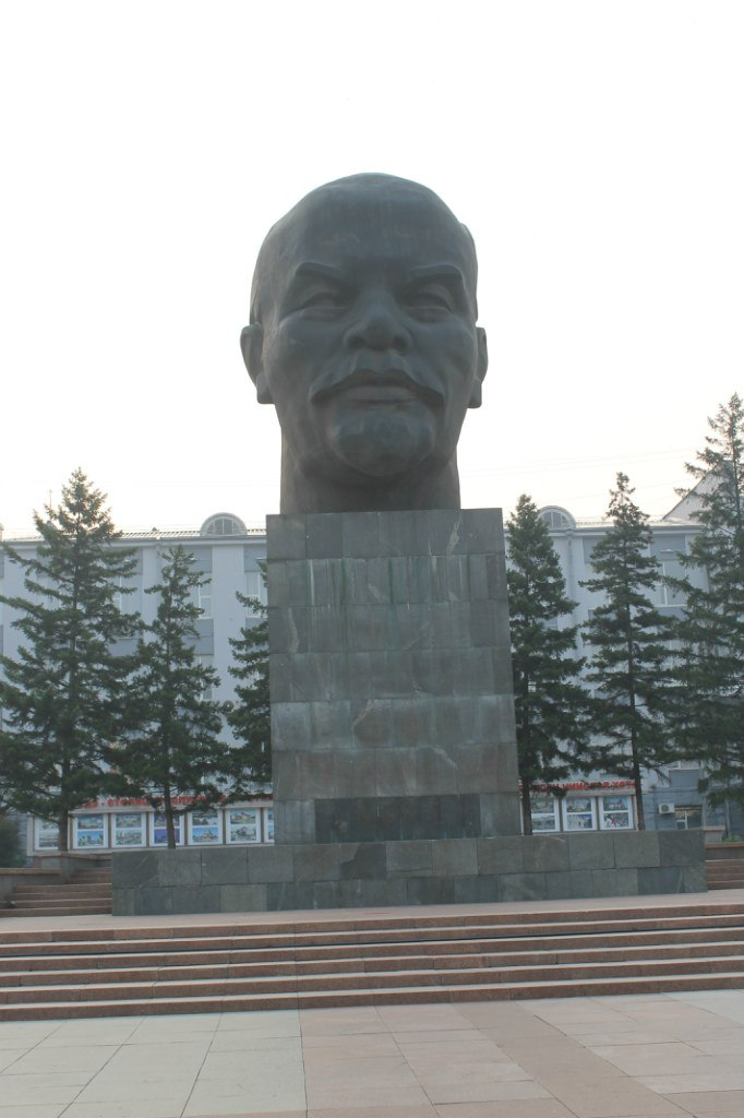 Памятник Ленину в Улан-Удэ
