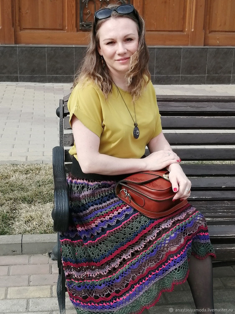 https://cs1.livemaster.ru/storage/d4/9e/6a7a0f4990026f75c511728428x1--odezhda-avtorskaya-boho-yubka-kryuchkom-temnyj-shokolad.jpg