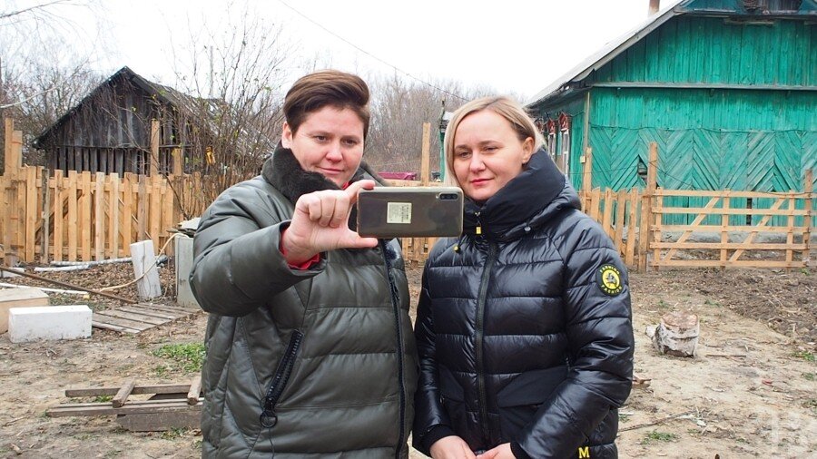 Света и Жанна на съемках очередного блога