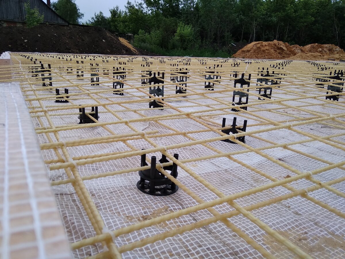 Две сетки с ячейкой 20х20 и никаких "лягушек", только как профи - всё на "стульчиках" 👷🏻‍♂️