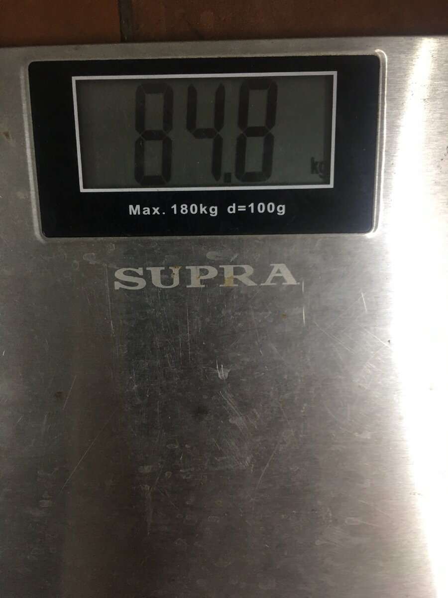 Мои любимые видавшие много весы, сколько не покупала новые, всегда возвращаюсь к этим 