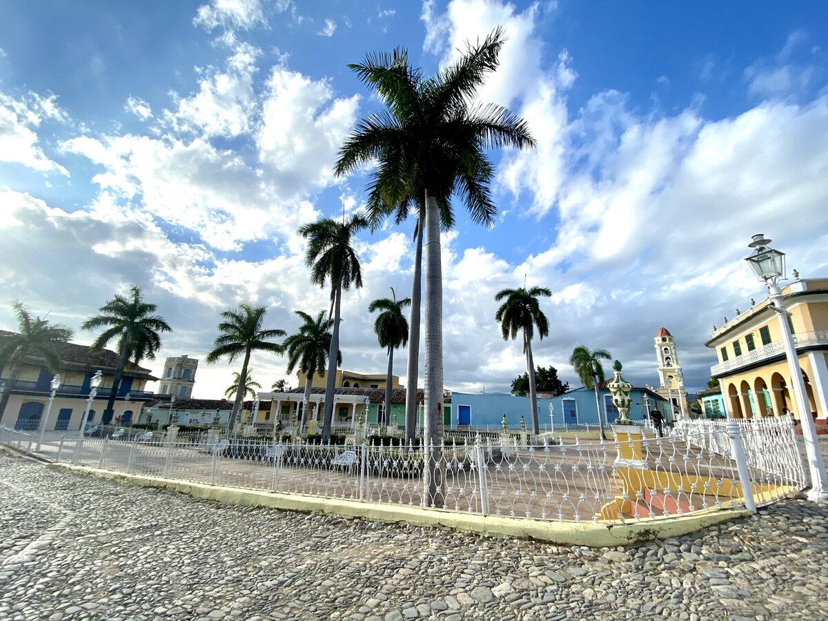 Центральная площадь в Тринидаде. Фото автора