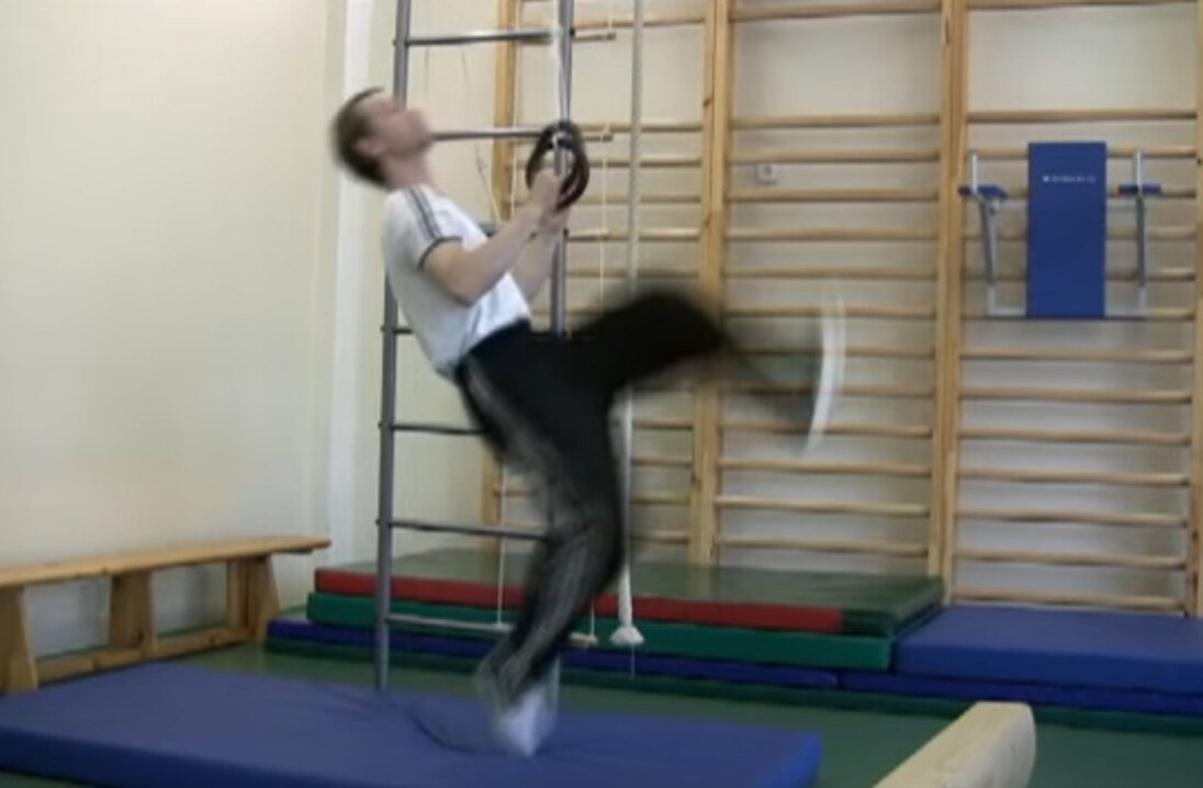 Начинаем переворачиваться.