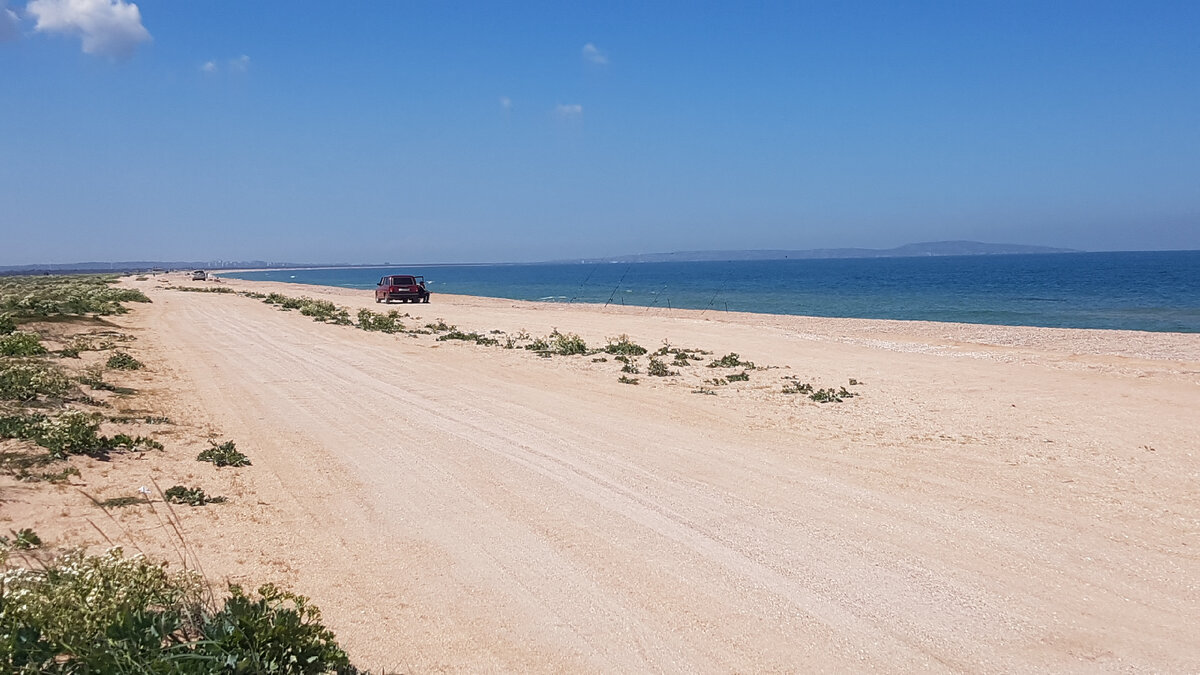 Маленькое село у моря. Бескрайние пляжи и пансионат, не хуже  египетско-турецких 