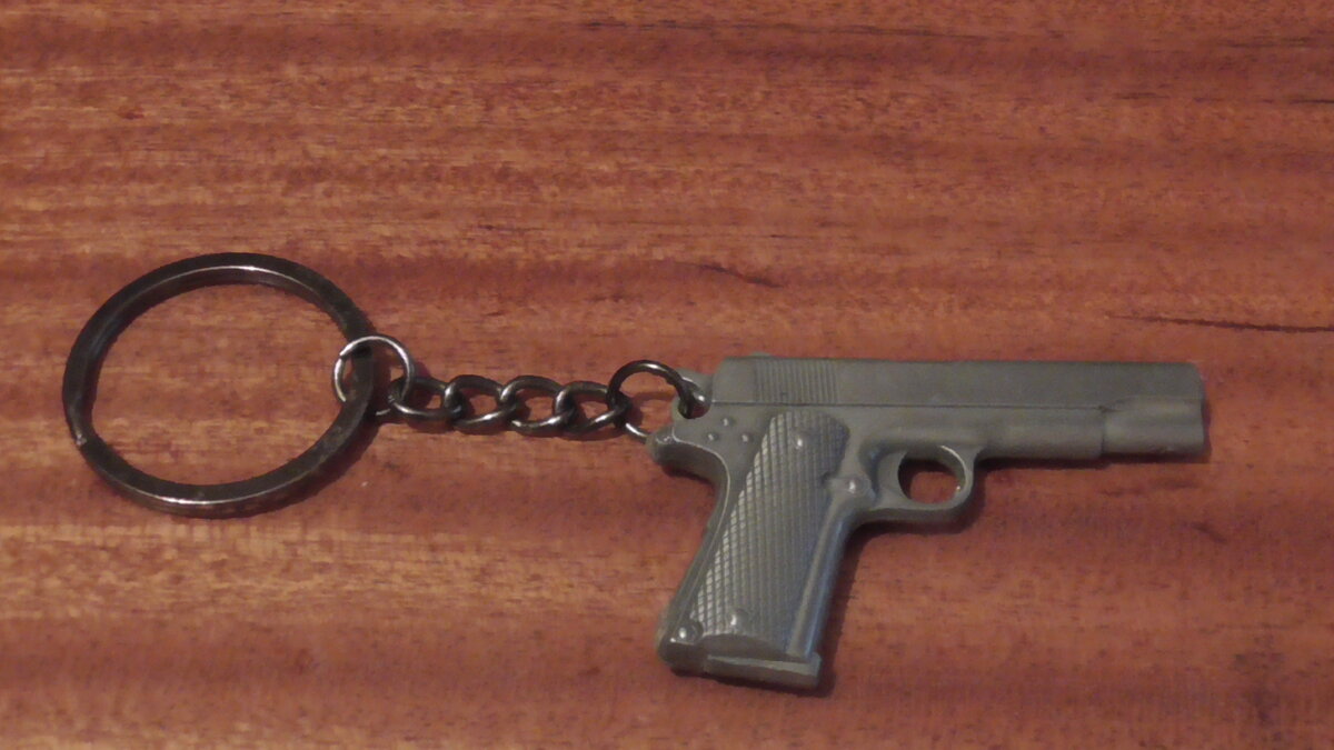 Кольт М 1911 или Кольт 45-го калибра .Фикспрайс -жаль сейчас там таких уже нет...
