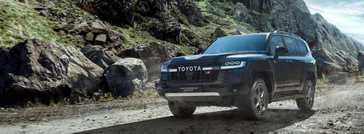     Подержанные Toyota Land Cruiser 300 стали стоить вдвое дороже новых фото: Toyota