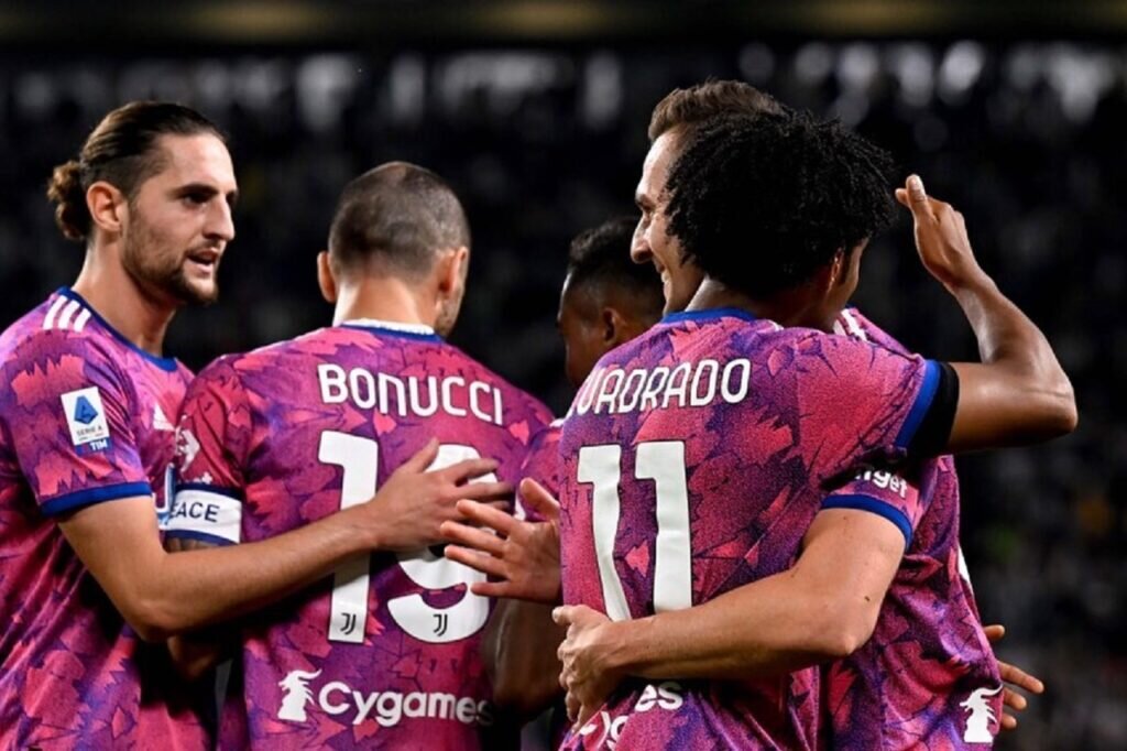 Хуан Куадрадо и Леонардо Бонуччи («Ювентус») 