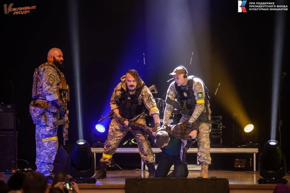 Фото со спектакля, Комсомольская правда. Калуга