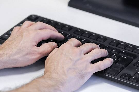    Пользователь Reddit довёл чат-бота поисковика Bing до депрессии