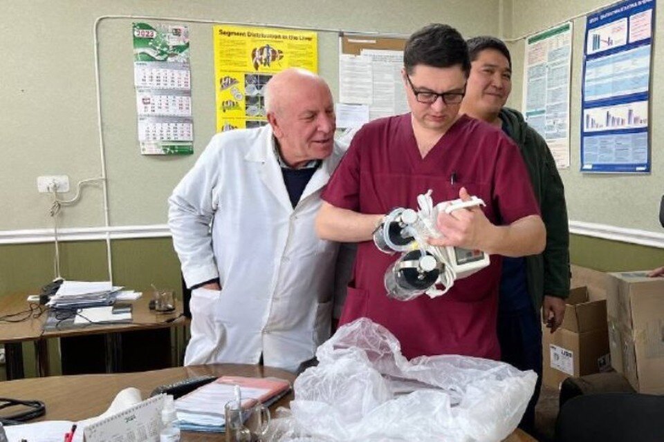     Медтехника немного облегчит работу хирургам в Донецке.