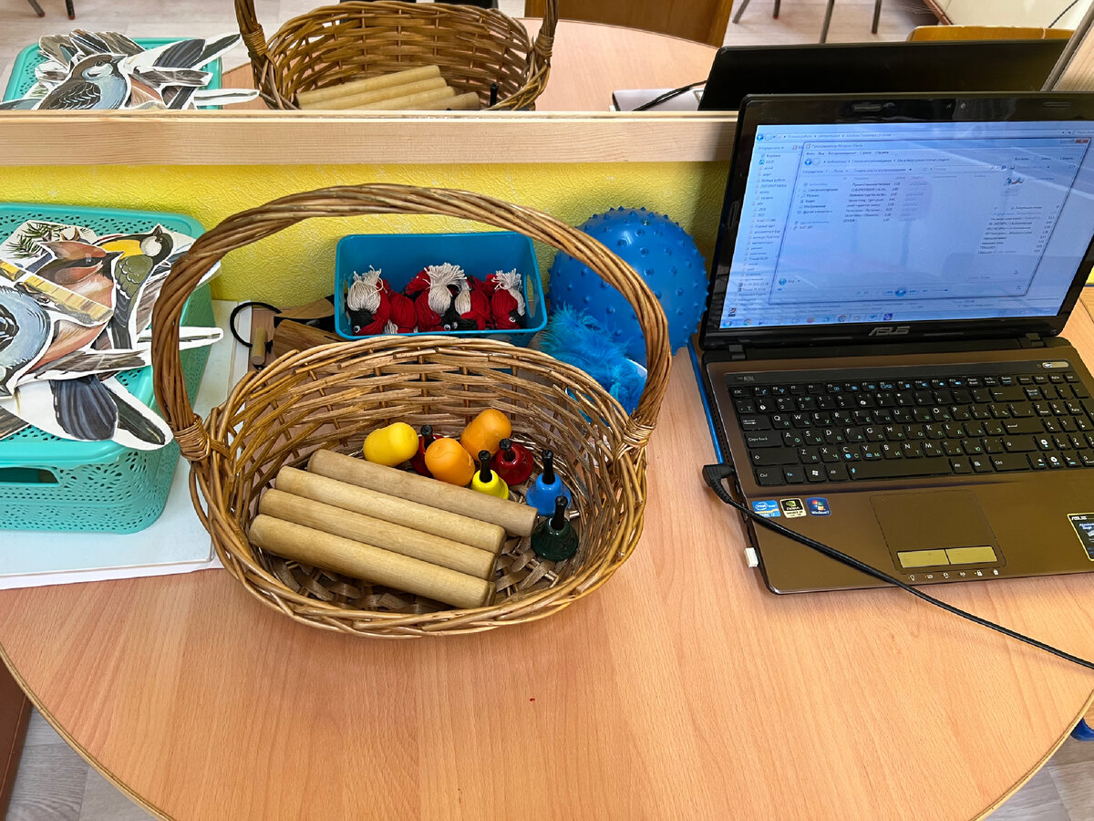 Готовлюсь к логоритмическому занятию «Зимующие птицы»