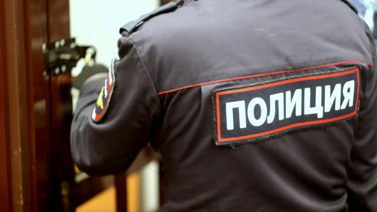     В Набережных Челнах правоохранители обнаружили, что в одном из магазинов мужчина продавал стеклоомывающую жидкость. В ее состав входил ядовитый метиловый спирт. Об этом пишет «Татар-информ».