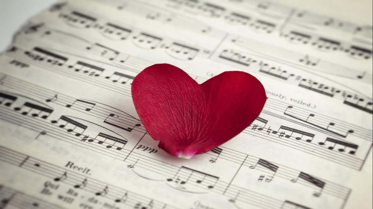 Про люблю песня слушать. Музыкальные картинки. Музыка любви. Тема любви. Музыкальное сердце.