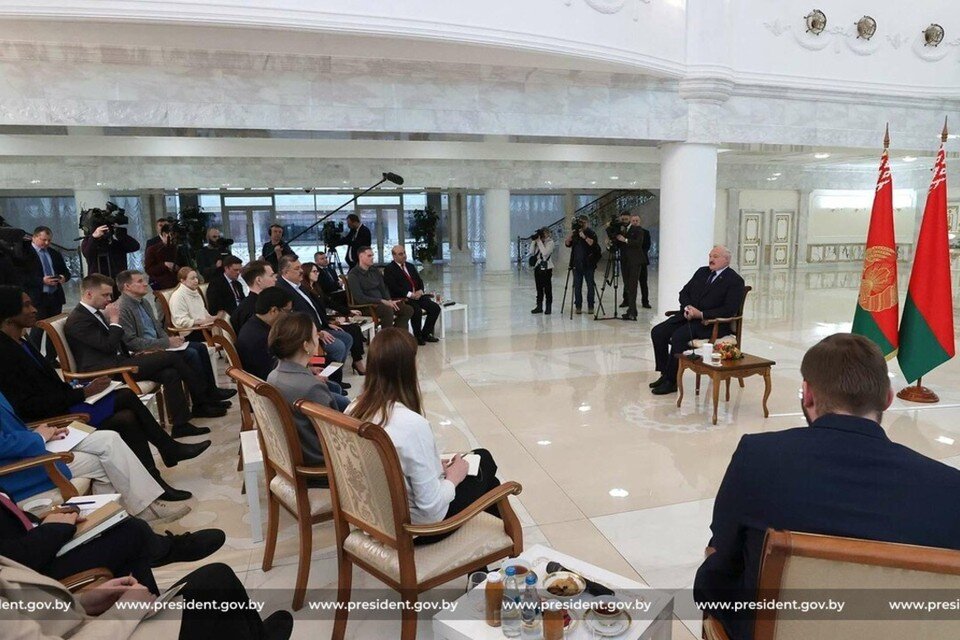     Лукашенко сказал, что Запад не хочет мира в Украине. Фото: president.gov.by