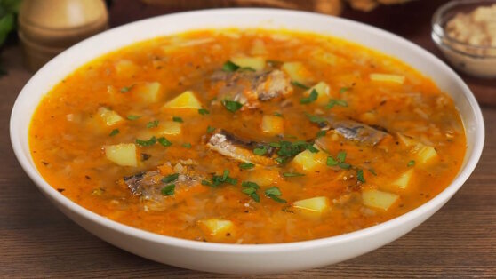   Недорого и вкусно: суп с рыбными консервами Дарья Смирнова