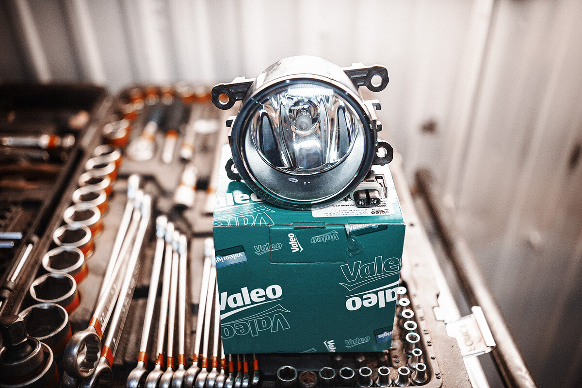 Новые противотуманки Додж Джорни