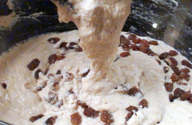 Мясные кексы с изюмом для малоежки