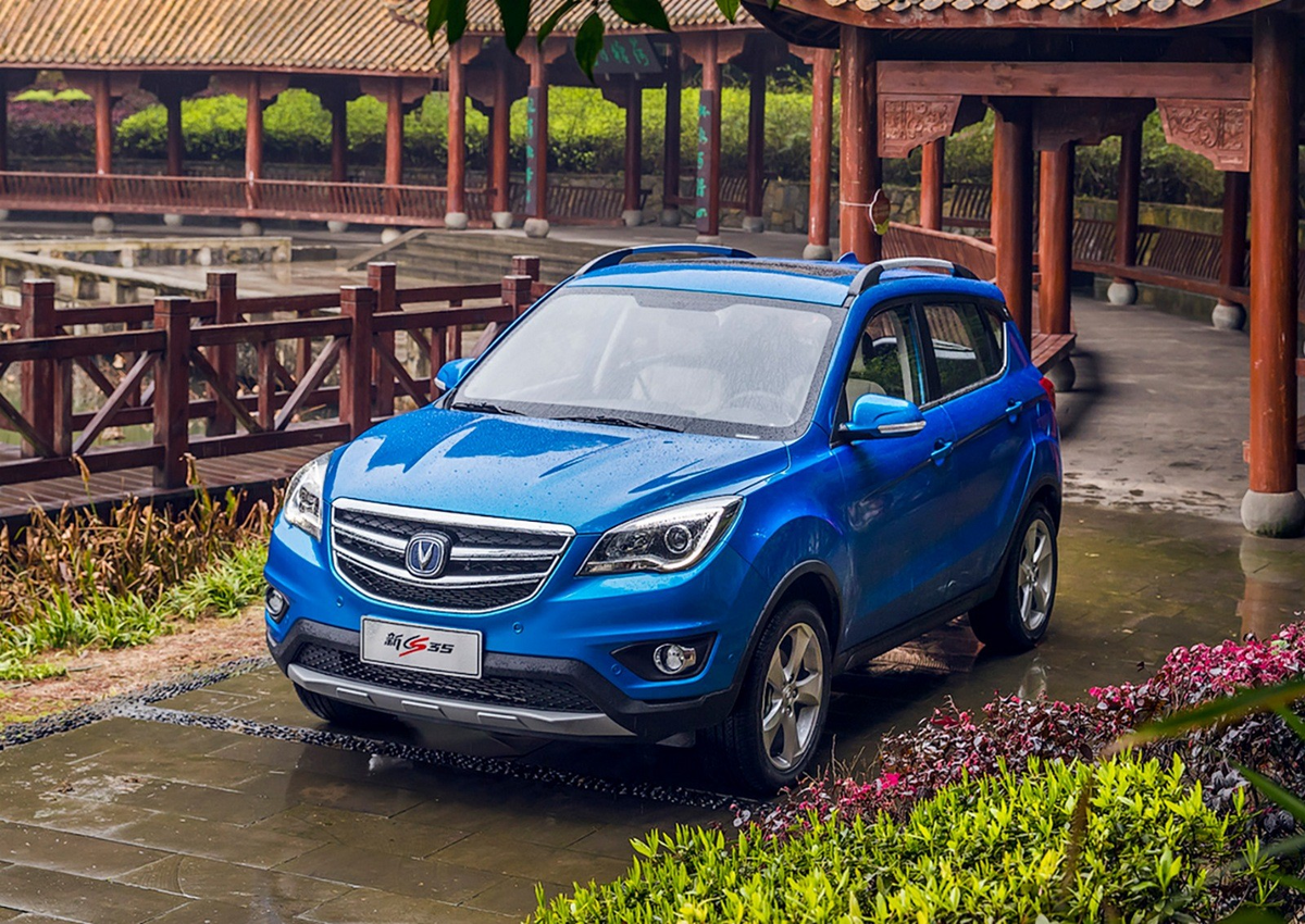 Авто с пробегом чанган. Китайский кроссовер Чанган. Changan cs35. Китайский кроссовер Чанган cs35. Чанган 35