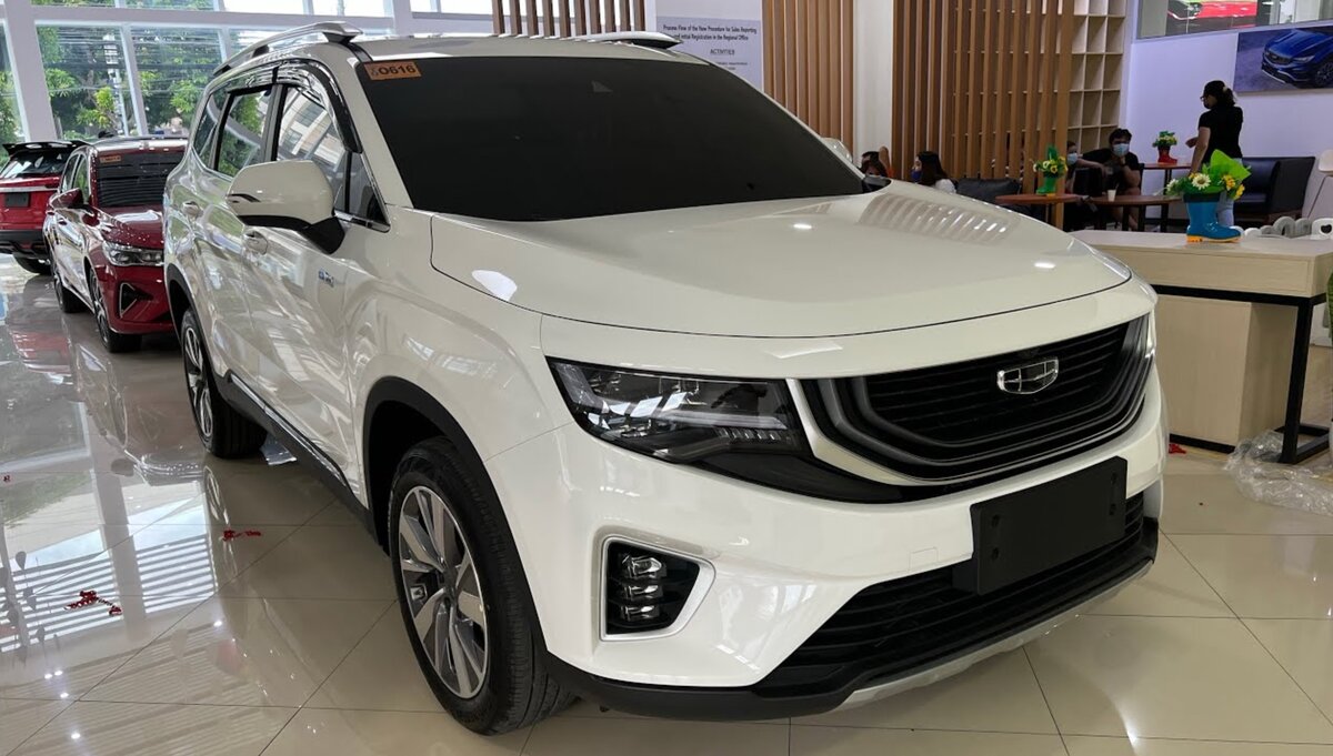 Geely Okavango - новый семейный кроссовер, который может начать продаваться  в России до конца 2023 года | АвтоСлучай! | Дзен