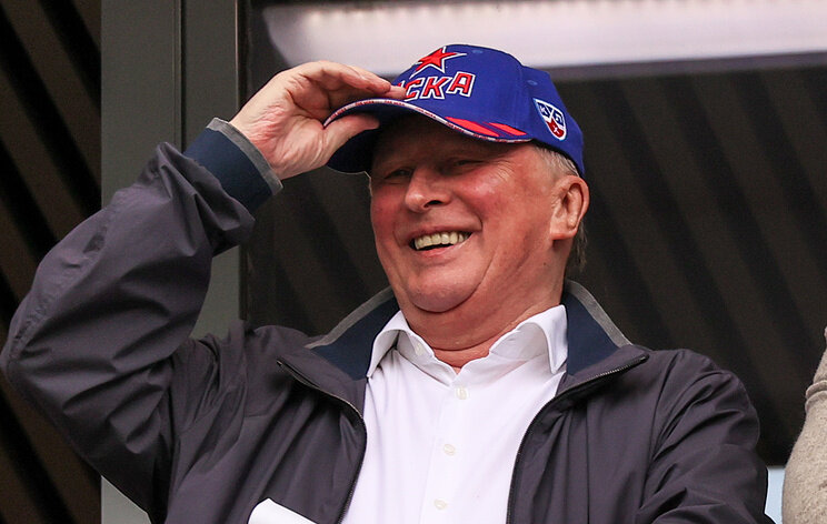 Лучше бы на матчи ходил, без интервью...