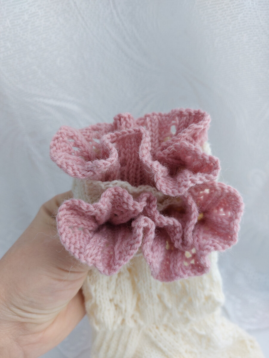 два цвета, один из которых может линять при стирке