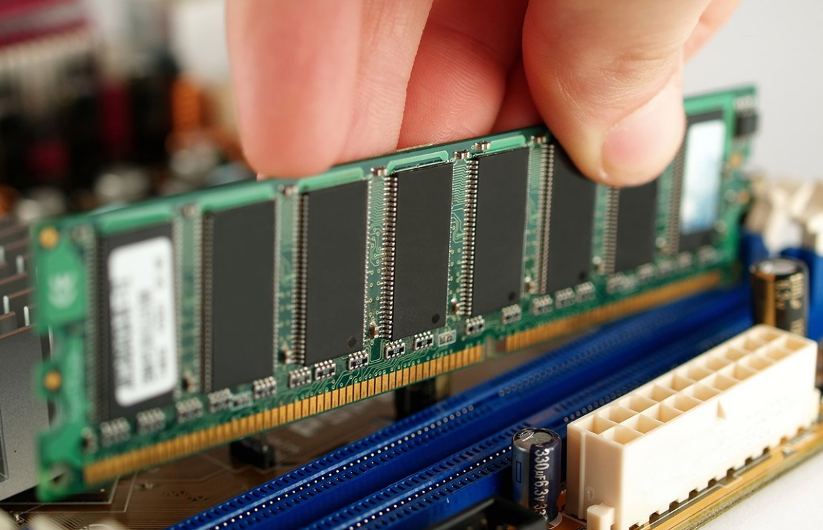 Память среднего компьютера. Оперативная память (ОЗУ/Ram). 128 Гигабайт оперативной памяти. Xw2k Оперативная память. Ram оперативка.