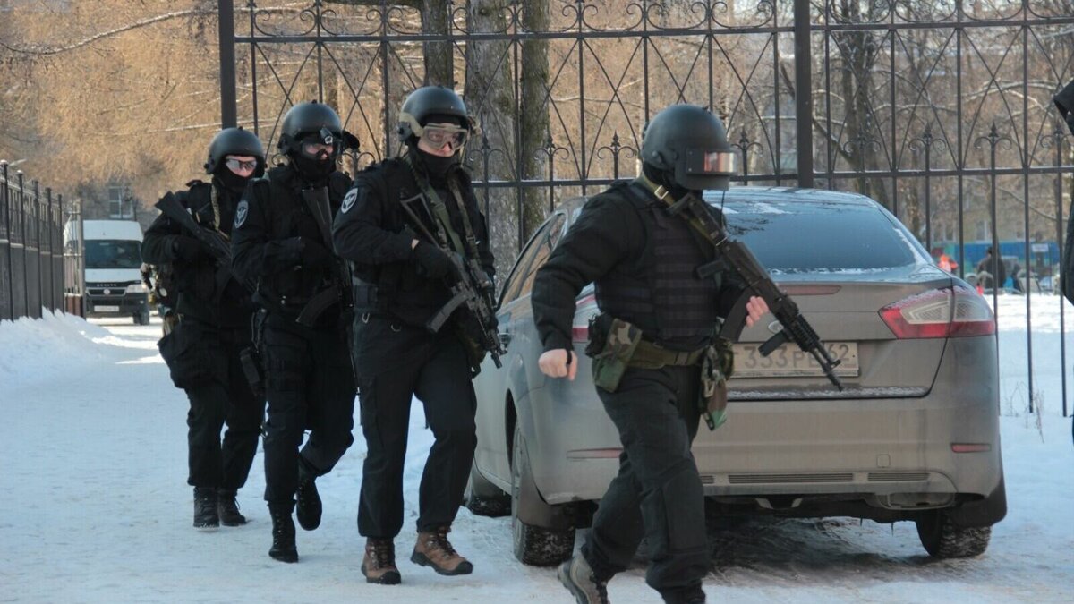     В Ростовской области огласили приговор гражданину Украины Борису Довганюку, которые вербовал людей в запрещенную группировку, сообщили в УФСБ по региону.