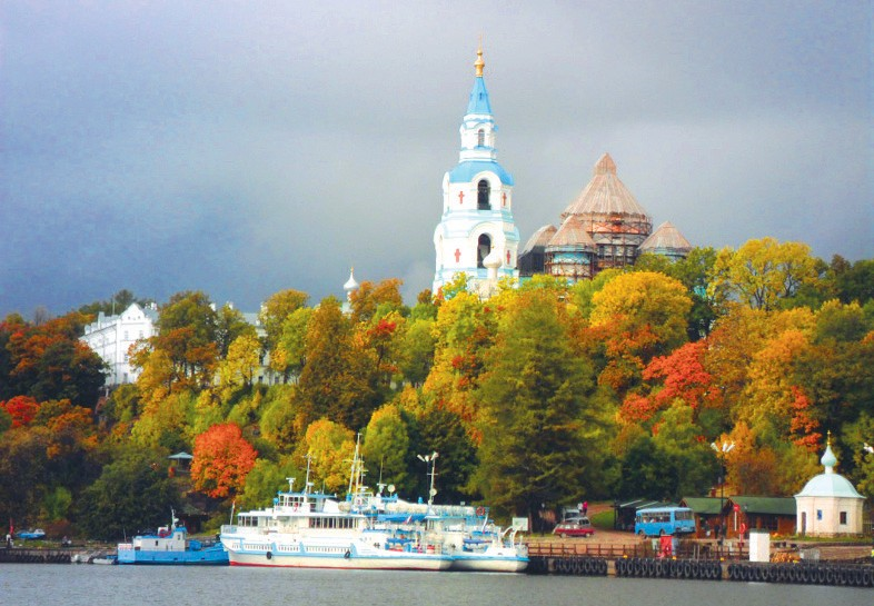 Рисунок 1. Валаамский монастырь осенью. Фото авторов