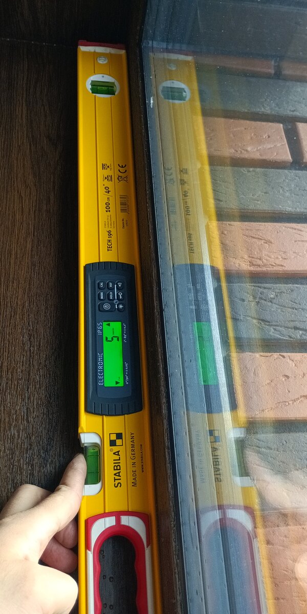 Отклонение от вертикали с трехкратным превышением допуска