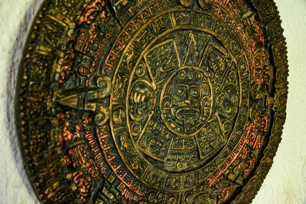     Кто такие индейцы майя и почему их цивилизация исчезла с лица Земли?