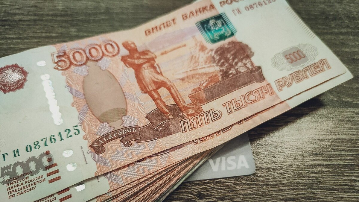     Жительница Арзамаса потеряла почти 800 тысяч рублей после общения с аферистом по телефону. Об этом сообщили в ГУ МВД по Нижегородской области.