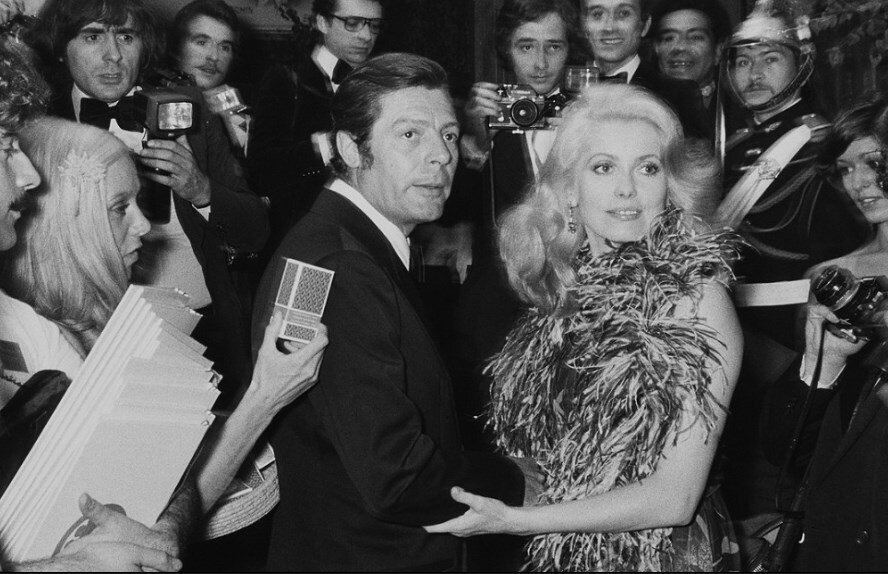 Флора Карабелла была талантливой актрисой, деловой женщиной, верной женой и матерью. Но, возможно, ее самой большой ошибкой можно считать непоколебимую преданность Марчелло Мастроянни.-7