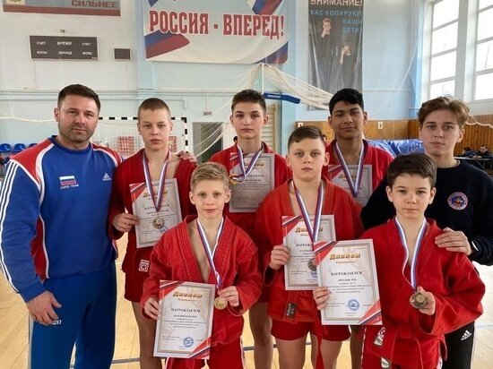     Фото из официального аккаунта СШ «Русский медведь» в сети «ВКонтакте»