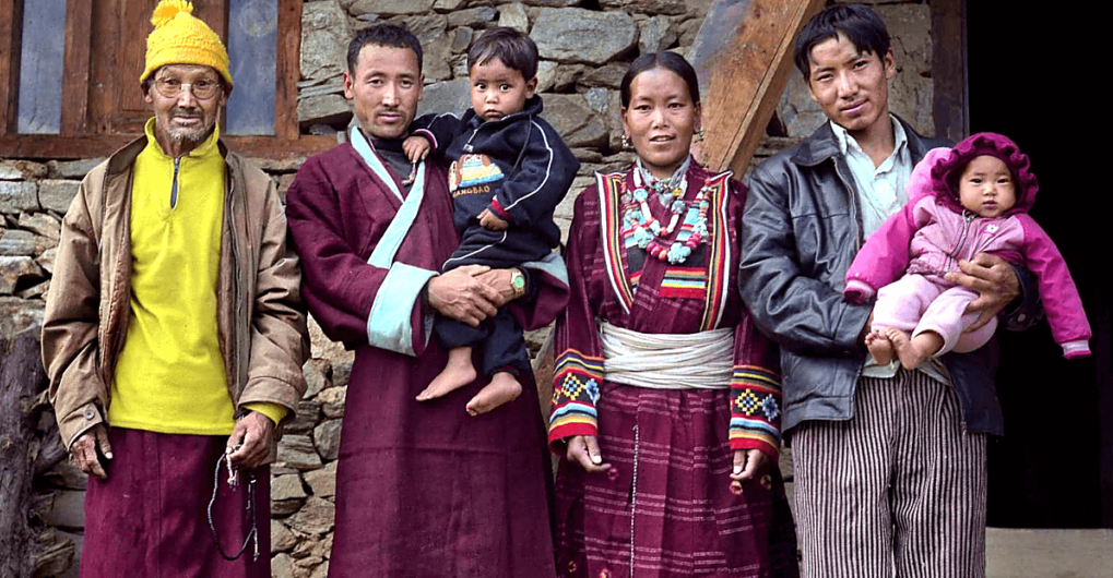Живут такие семьи правда довольно бедно
