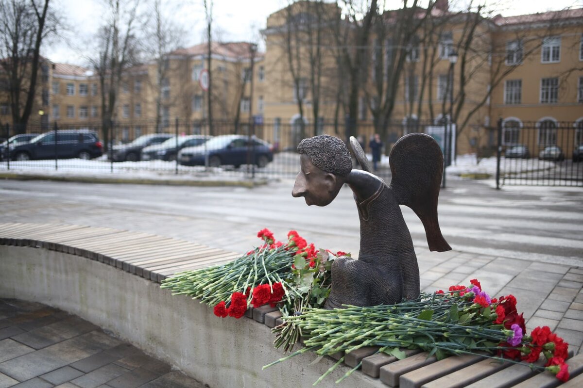 Город ангелов: скромные хранители Петербурга | Путешествия с собаками | Дзен