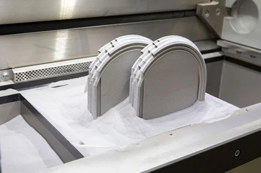 существует множество  технологий 3D печати металлом
