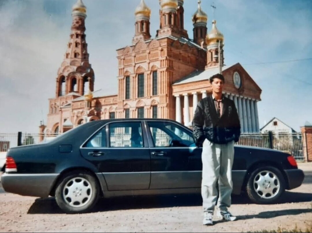 фото автора в 90-е
