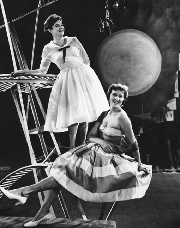 Как выглядели советские женщины и какой была их жизнь. Фотоподборка 1950-х - 1980-х годов