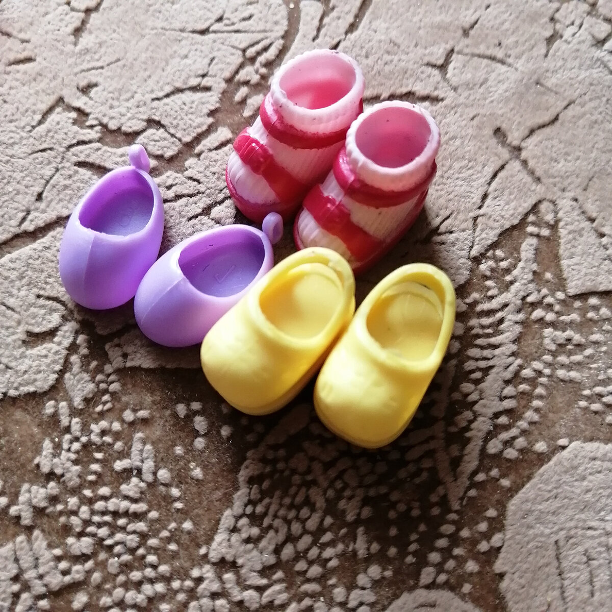 Фото автора, это для младших сестрёнок