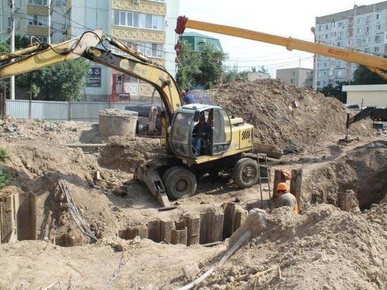     Около 30 миллиардов рублей необходимо Астрахани на ремонт сетей / Пресс-служба администрации Астрахани